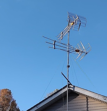Outdoor TV antenna
